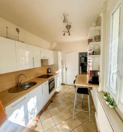 شقة La Contrescarpe - 4 Couchages - Cour Privee - Secteur Gare Centre *